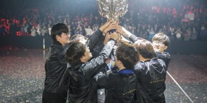 高校足球联赛焦点之战：北大险胜清华，学霸之争引爆青春激情